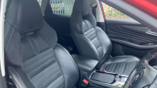 MG Hs 1.5 T-GDI Exclusive 5dr DCT Petrol Hatchback